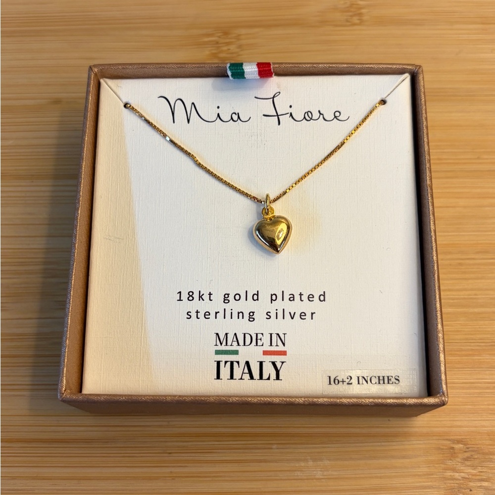Gold Heart Pendant Necklace - 18kt Gold Plated